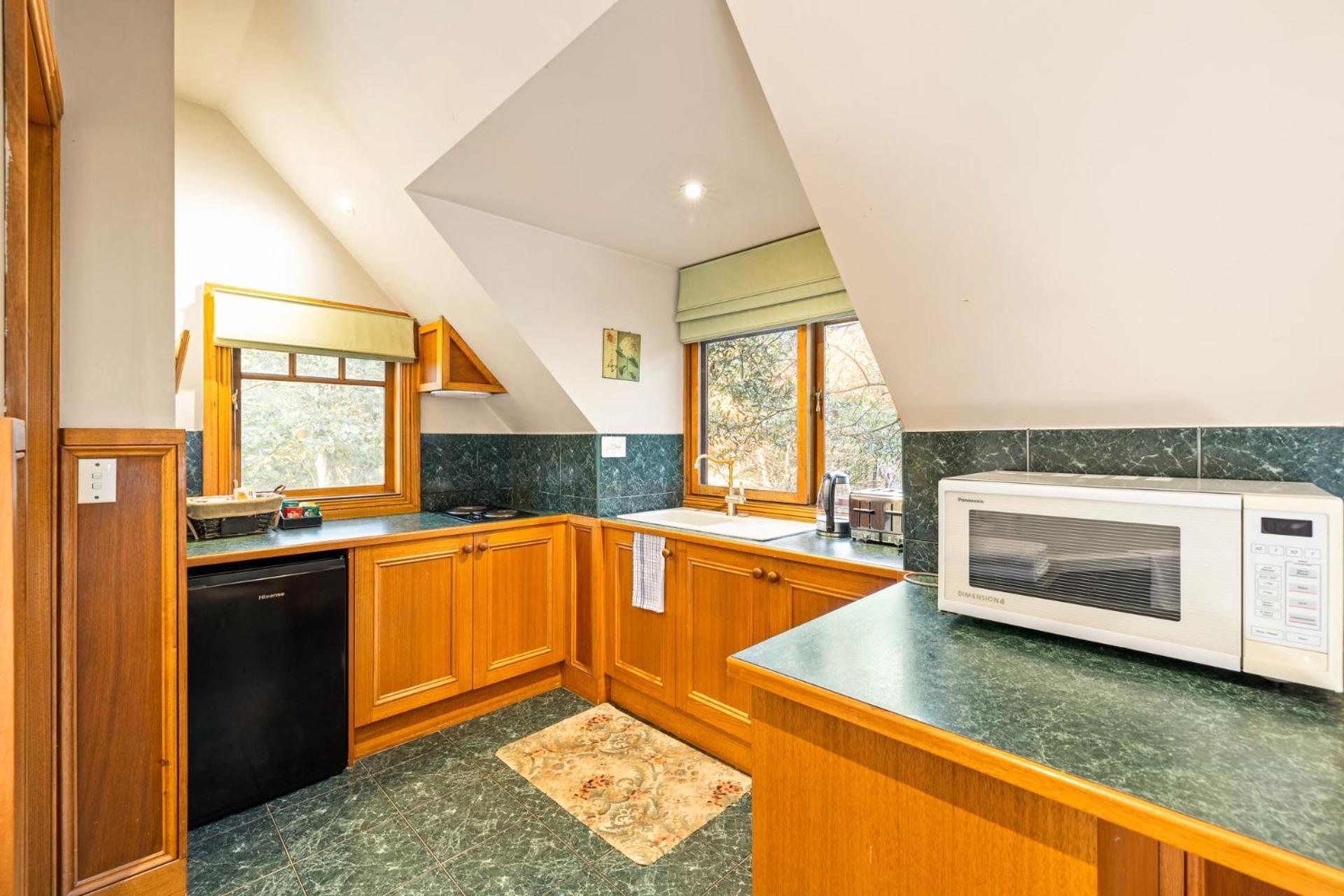 Arnica Views Summit Retreat Bed and Breakfast Mount Dandenong Buitenkant foto